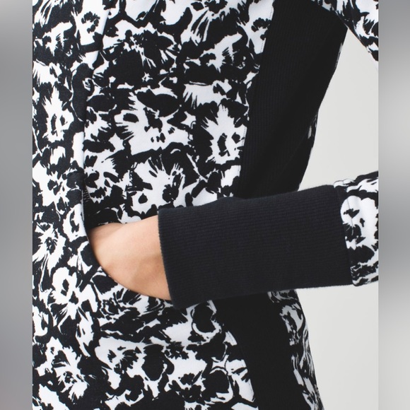 Black and White Lululemon hoodie scuba - Picture 2 of 12